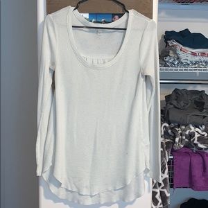 Long sleeve white tee